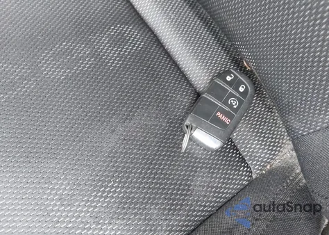 2017 Jeep Renegade Latitude Fwd из США, поврежденный, VIN ZACCJABB9HPE40299